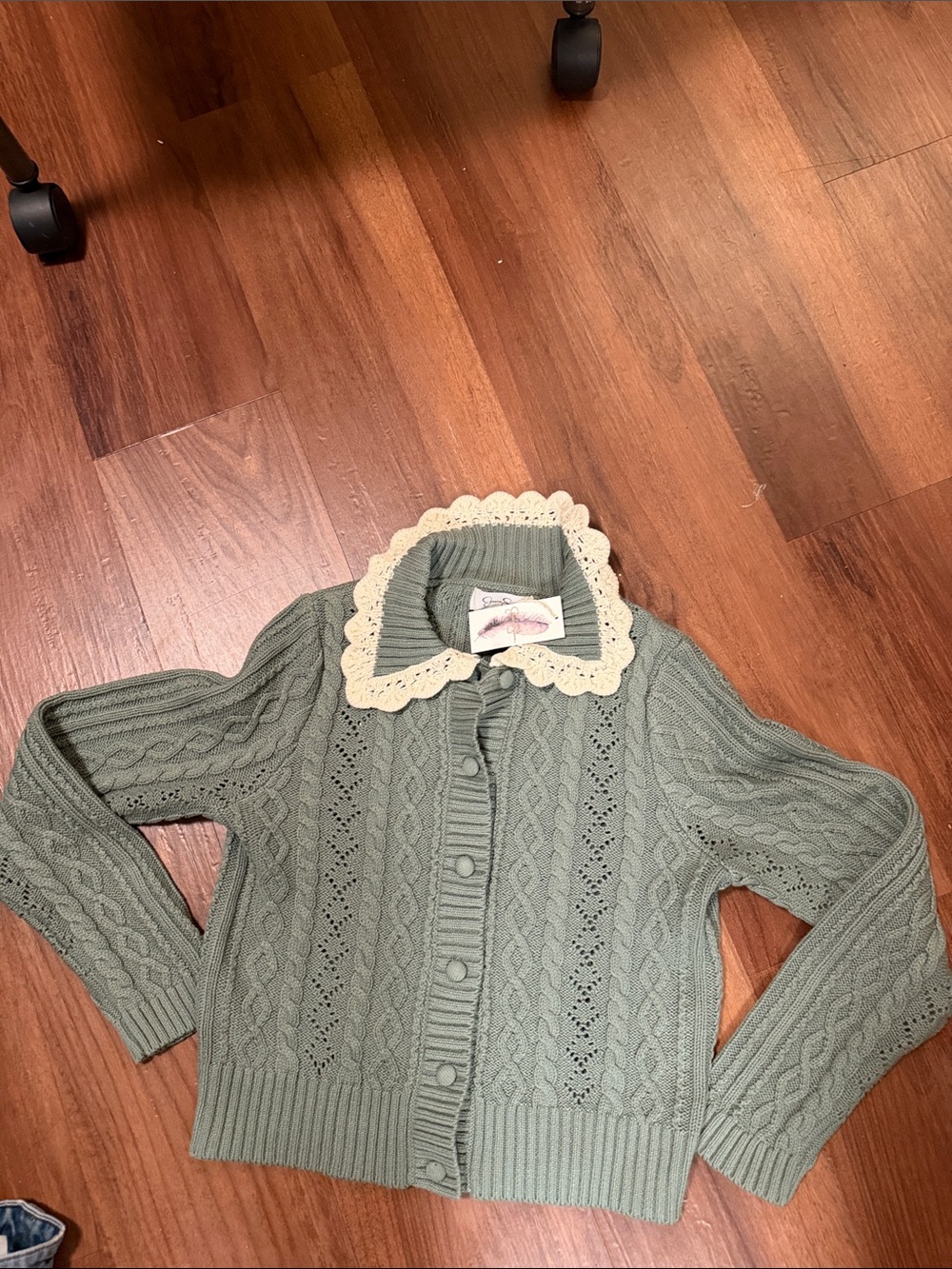 Jessica Simpson Sage Green Cable-Knit Button Cardigan with Cream Lace Trim - Picture 4 of 9